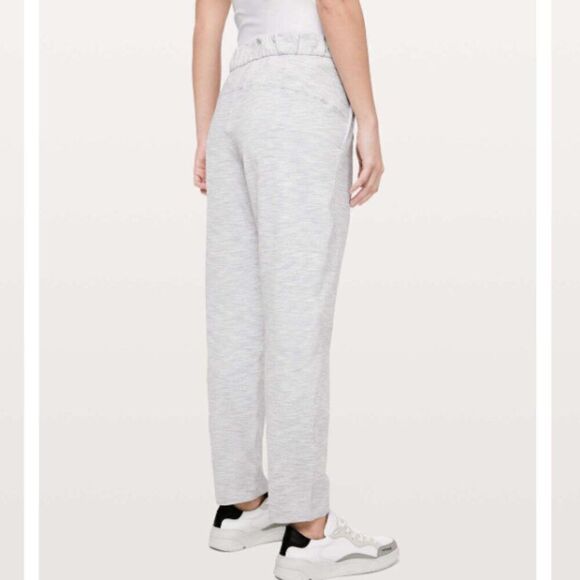 LULULEMON On The Fly Pant Size 6 - Picture 3 of 12